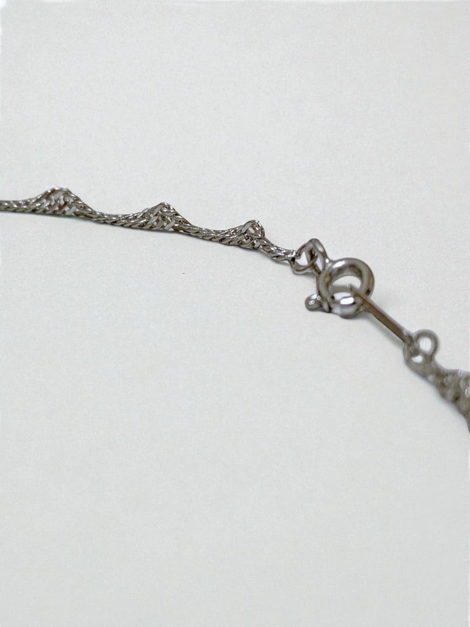bigger-twist necklace