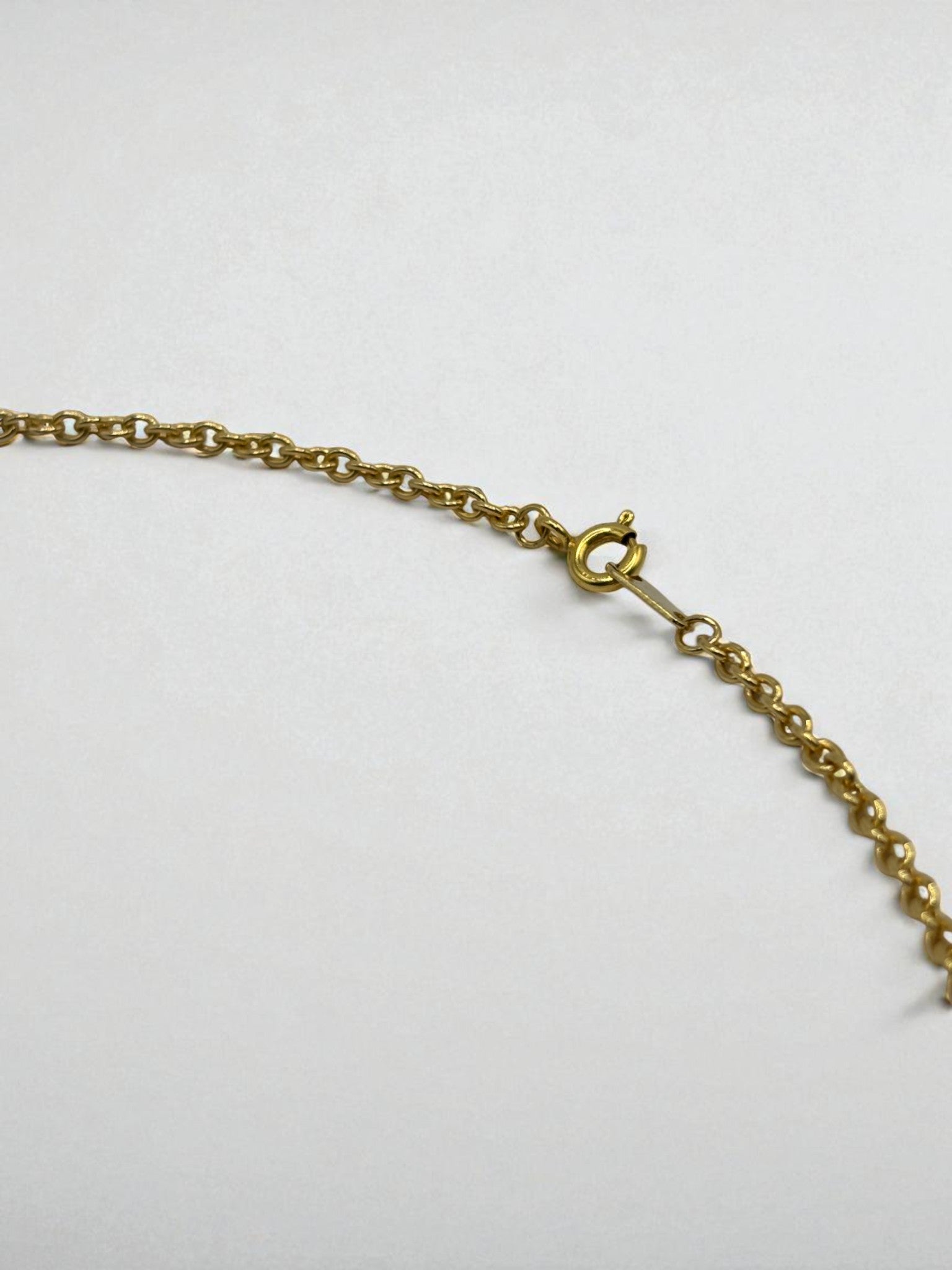 light-chain necklace