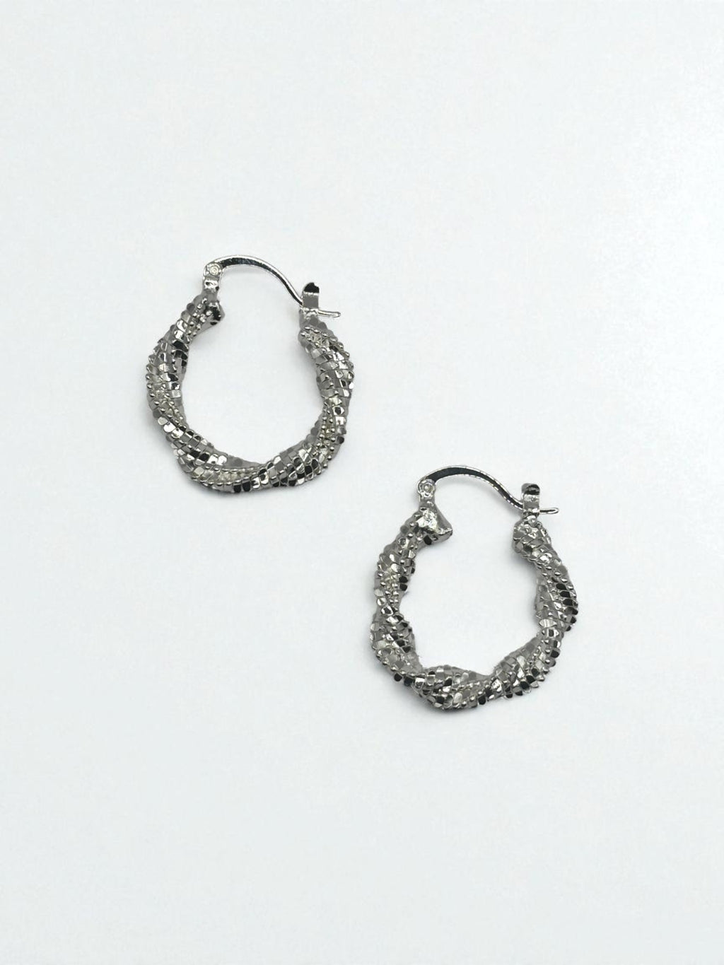 gritter-spiral-hoop pierce