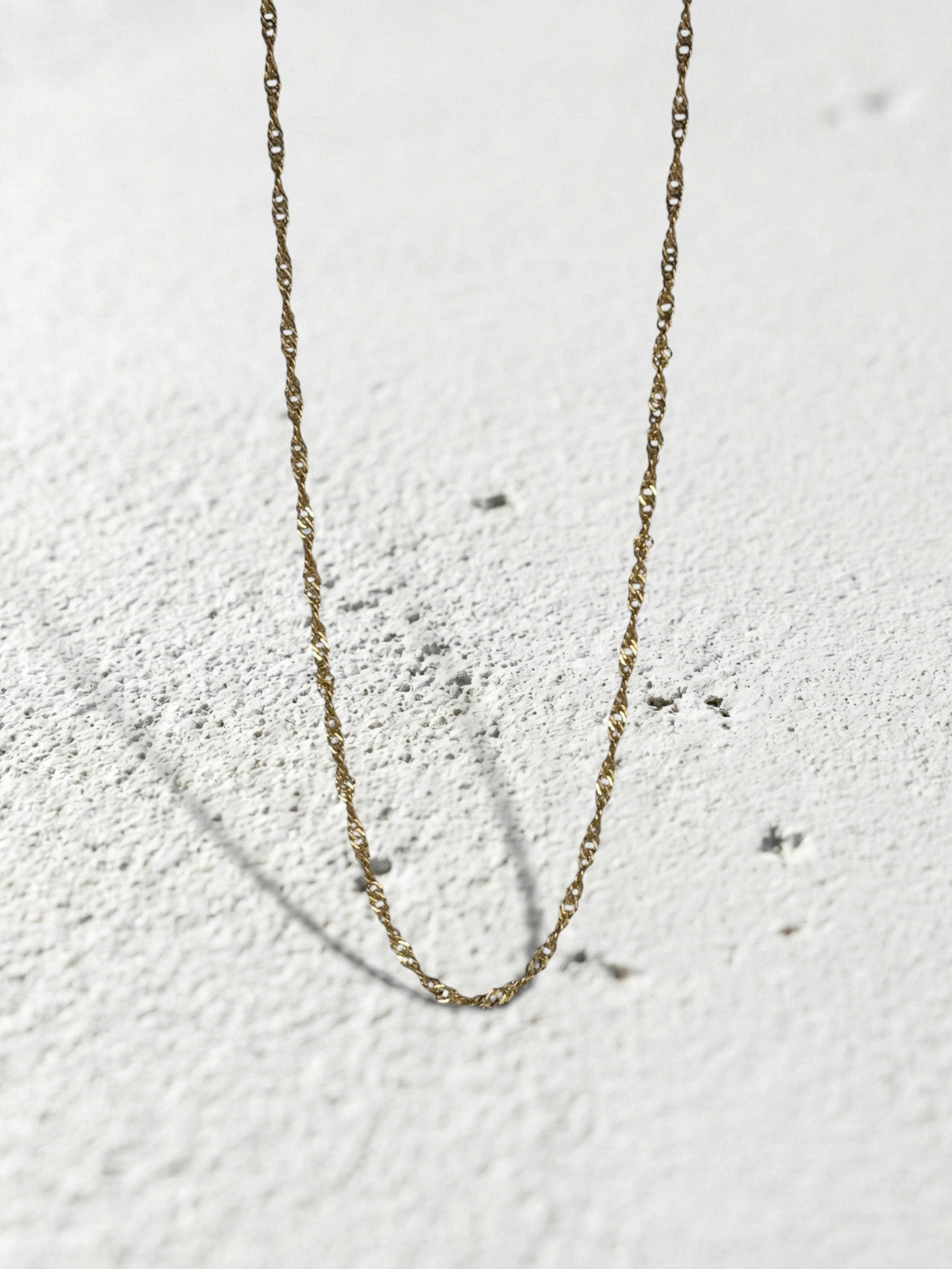 bigger-twist necklace