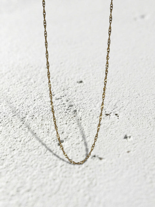 bigger-twist necklace